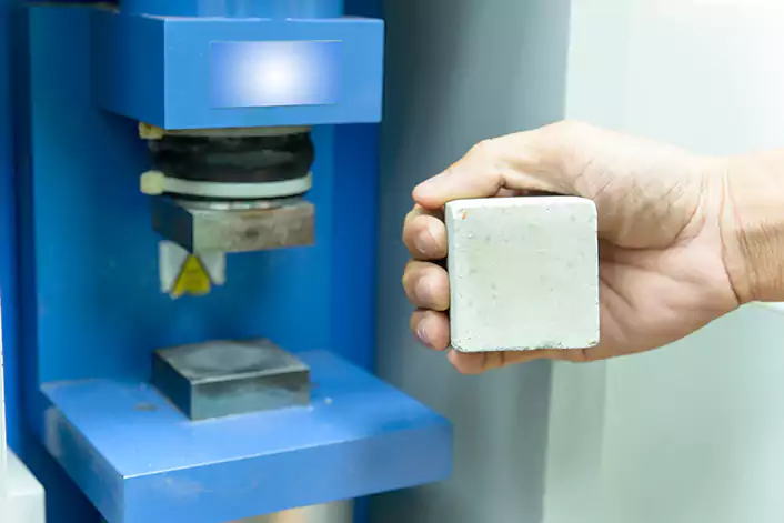 Mounting the sample