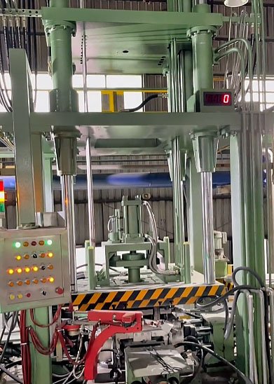 low pressure die casting machine
