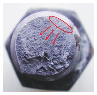 Figure 1 Macroscopic appearance of the fracture surface of the broken bolt