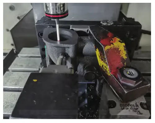 Figure 6 Hydraulic fixture + machine tool probe Figure 6 Hydraulic fixture + machine tool probe
