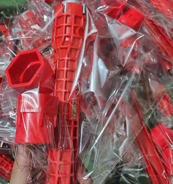 Plastic injection molding for Visalia, California